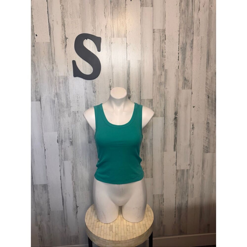 Universal Thread Green Ribbed Tank Top Womens Size Small S Scoop Neck Layering B